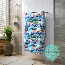 Charger l'image dans la galerie, Serviette de plage -PERSONNALISÉ - 35"x60"